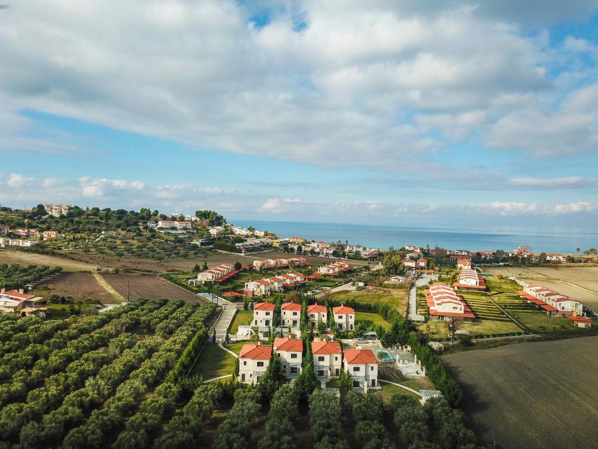 Pohoda Villas Resort Skála Foúrkas Exteriör bild